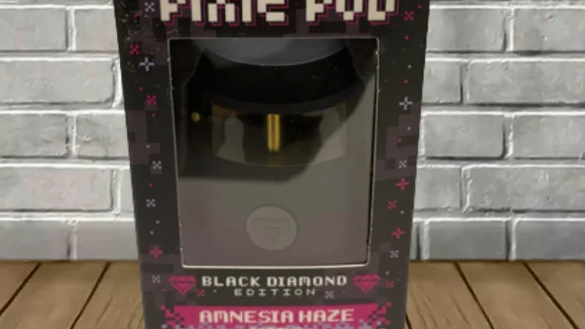 Pixie Dust Pixie Pod THCa + THCP Black Diamond Edition 4g Disposables